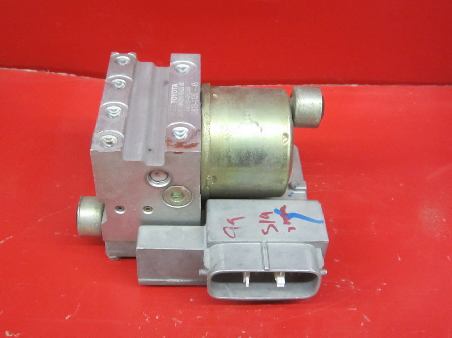 Toyota ABS Module 44510 08030 Used Auto Parts Mercedes Benz Used